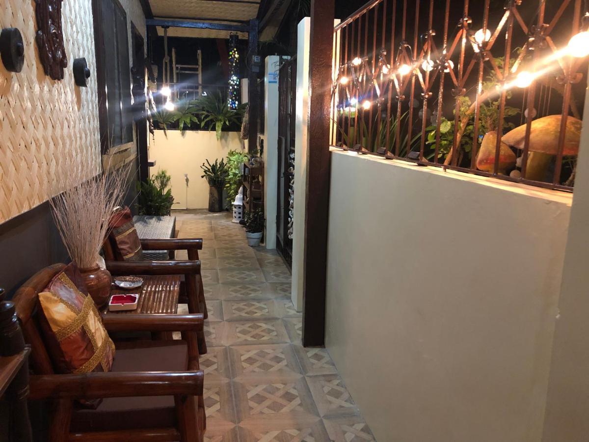 Hiraya Homestay Corón Exterior foto