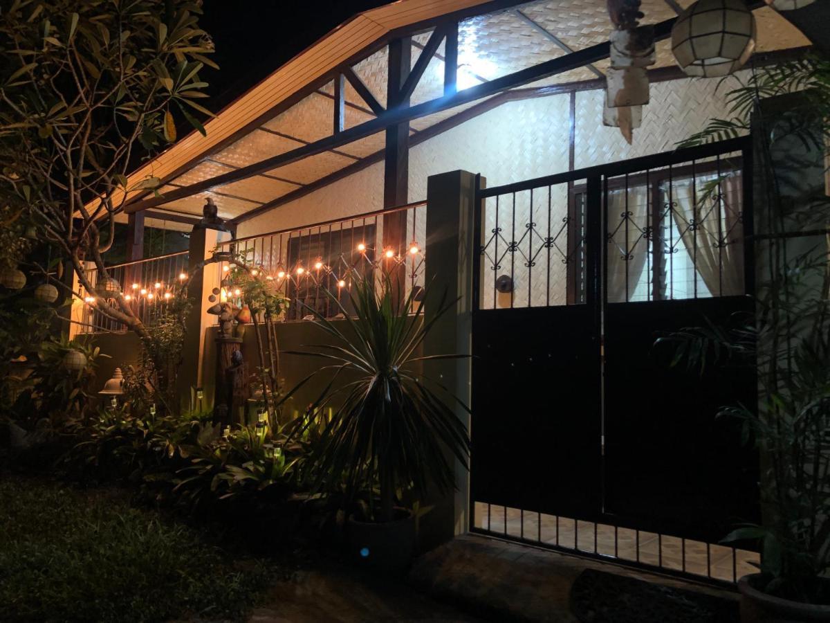 Hiraya Homestay Corón Exterior foto