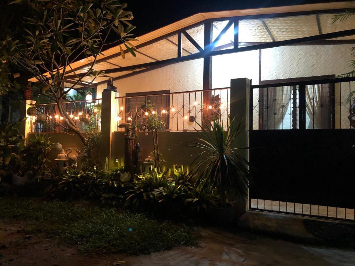Hiraya Homestay Corón Exterior foto