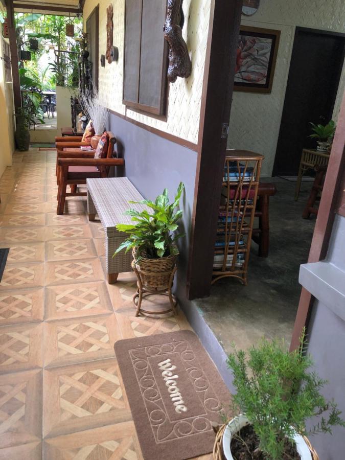 Hiraya Homestay Corón Exterior foto