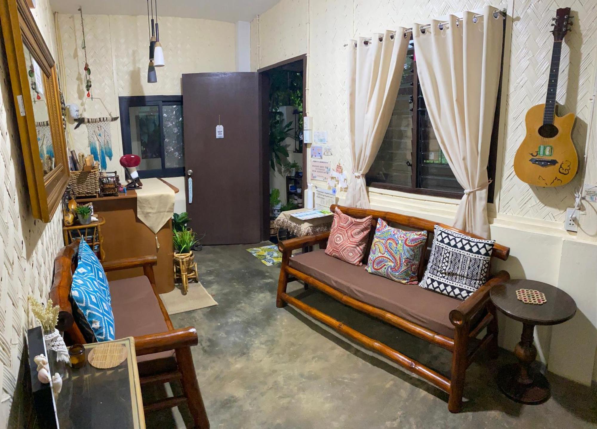 Hiraya Homestay Corón Exterior foto